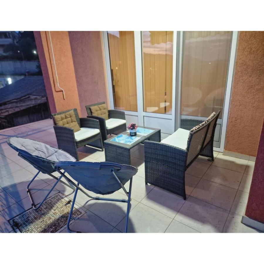 באר Family Apartment-Dilorena מראה חיצוני תמונה